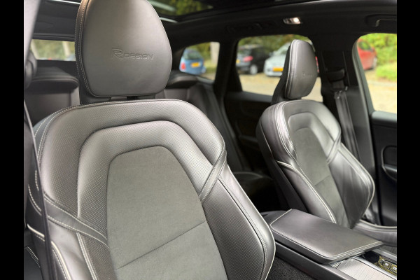 Volvo XC60 2.0 T8 Twin Engine AWD R-Design l Pano l 360 Camera l HK Audio l Trekhaak l Luchtvering l