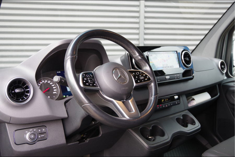 Mercedes-Benz Sprinter 519 3.0 CDI V6 L2H1 LED, LEDER, 3.5T TREKHAAK, STANDKACHEL, DUBBELLUCHT, ADAPT. CRUISE, MBUX 10'', 360 CAMERA, STOELVERWARMING, Mercedes-Benz Sprinter 519 3.0 CDI V6 L2H1 LED, LEDER, 3.5T TREKHAAK, STANDKACHEL, DUBBELLUCHT, ADAPT. CRUISE, MBUX 10'', 360 CAMERA, STOELVERWARMING,