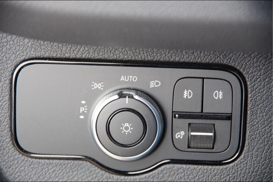 Mercedes-Benz Sprinter 519 3.0 CDI V6 L2H1 LED, LEDER, 3.5T TREKHAAK, STANDKACHEL, DUBBELLUCHT, ADAPT. CRUISE, MBUX 10'', 360 CAMERA, STOELVERWARMING, Mercedes-Benz Sprinter 519 3.0 CDI V6 L2H1 LED, LEDER, 3.5T TREKHAAK, STANDKACHEL, DUBBELLUCHT, ADAPT. CRUISE, MBUX 10'', 360 CAMERA, STOELVERWARMING,