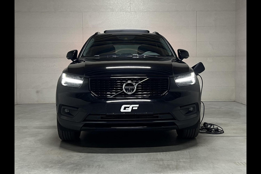 Volvo XC40 1.5 T5 Recharge R-Design Pano H/K 360° ACC Autopilot Volvo XC40 1.5 T5 Recharge R-Design Pano H/K 360° ACC Autopilot