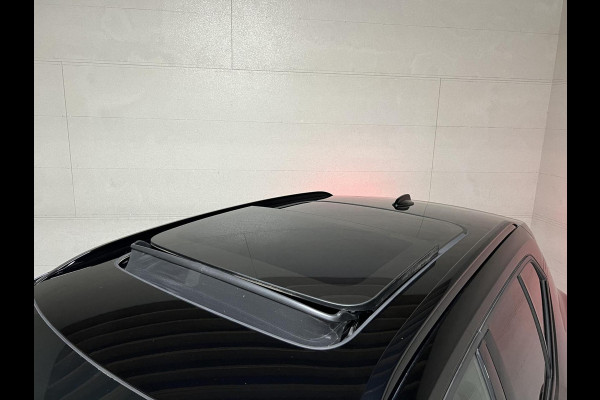 Volvo XC40 1.5 T5 Recharge R-Design Pano H/K 360° ACC Autopilot Volvo XC40 1.5 T5 Recharge R-Design Pano H/K 360° ACC Autopilot