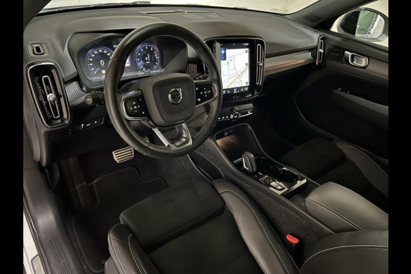 Volvo XC40 1.5 T5 Recharge R-Design Pano H/K 360° ACC Autopilot Volvo XC40 1.5 T5 Recharge R-Design Pano H/K 360° ACC Autopilot