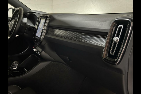 Volvo XC40 1.5 T5 Recharge R-Design Pano H/K 360° ACC Autopilot Volvo XC40 1.5 T5 Recharge R-Design Pano H/K 360° ACC Autopilot