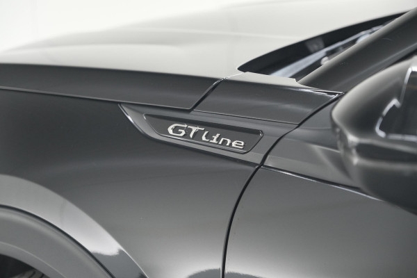 Peugeot 2008 PureTech 130 GT-Line | Camera | Adaptieve Cruise Control | Allseason Banden | Navigatie Peugeot 2008 PureTech 130 GT-Line | Camera | Adaptieve Cruise Control | Allseason Banden | Navigatie