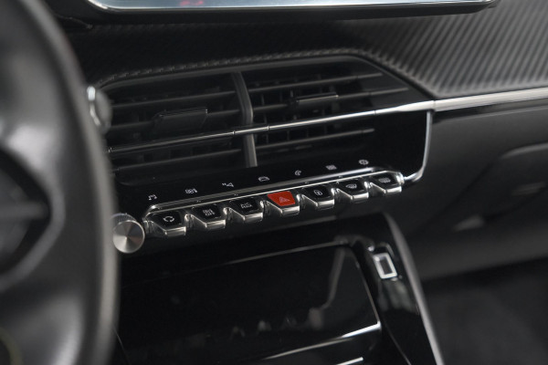 Peugeot 2008 PureTech 130 GT-Line | Camera | Adaptieve Cruise Control | Allseason Banden | Navigatie Peugeot 2008 PureTech 130 GT-Line | Camera | Adaptieve Cruise Control | Allseason Banden | Navigatie