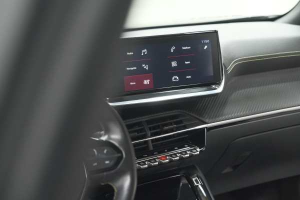 Peugeot 2008 PureTech 130 GT-Line | Camera | Adaptieve Cruise Control | Allseason Banden | Navigatie Peugeot 2008 PureTech 130 GT-Line | Camera | Adaptieve Cruise Control | Allseason Banden | Navigatie