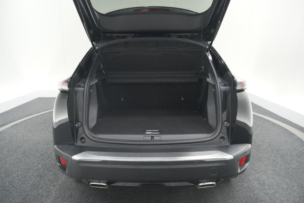 Peugeot 2008 PureTech 130 GT-Line | Camera | Adaptieve Cruise Control | Allseason Banden | Navigatie Peugeot 2008 PureTech 130 GT-Line | Camera | Adaptieve Cruise Control | Allseason Banden | Navigatie