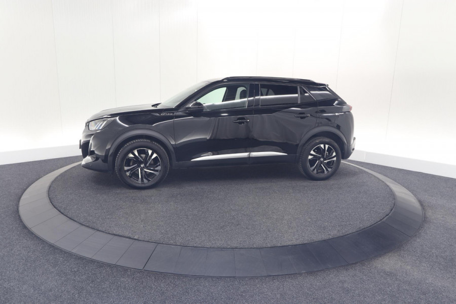 Peugeot 2008 PureTech 130 GT-Line | Camera | Adaptieve Cruise Control | Allseason Banden | Navigatie Peugeot 2008 PureTech 130 GT-Line | Camera | Adaptieve Cruise Control | Allseason Banden | Navigatie