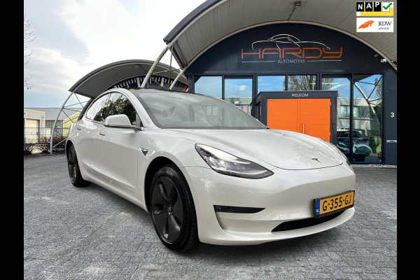 Tesla Model 3 Long Range AWD 75 kWh 84% SOH Trekhaak (1.000kg) Rijklaarprijs! Tesla Model 3 Long Range AWD 75 kWh 84% SOH Trekhaak (1.000kg) Rijklaarprijs!