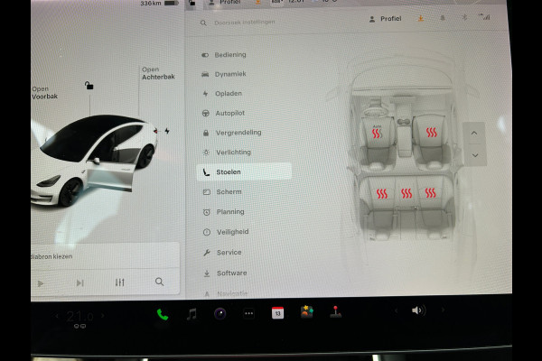 Tesla Model 3 Long Range AWD 75 kWh 84% SOH Trekhaak (1.000kg) Rijklaarprijs! Tesla Model 3 Long Range AWD 75 kWh 84% SOH Trekhaak (1.000kg) Rijklaarprijs!