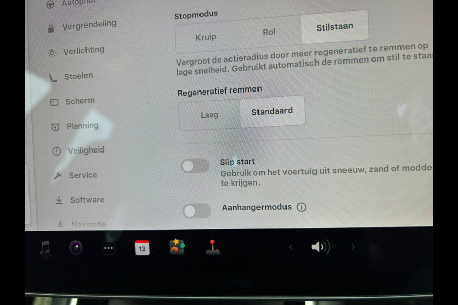 Tesla Model 3 Long Range AWD 75 kWh 84% SOH Trekhaak (1.000kg) Rijklaarprijs! Tesla Model 3 Long Range AWD 75 kWh 84% SOH Trekhaak (1.000kg) Rijklaarprijs!
