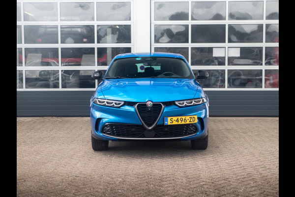 Alfa Romeo Tonale Plug-In Hybrid Q4 280pk Edizione Speciale | Technology Pack | Winter Pack | Blu Misano Alfa Romeo Tonale Plug-In Hybrid Q4 280pk Edizione Speciale | Technology Pack | Winter Pack | Blu Misano