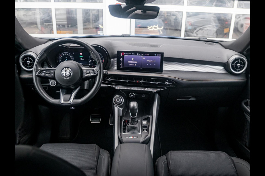 Alfa Romeo Tonale Plug-In Hybrid Q4 280pk Edizione Speciale | Technology Pack | Winter Pack | Blu Misano Alfa Romeo Tonale Plug-In Hybrid Q4 280pk Edizione Speciale | Technology Pack | Winter Pack | Blu Misano