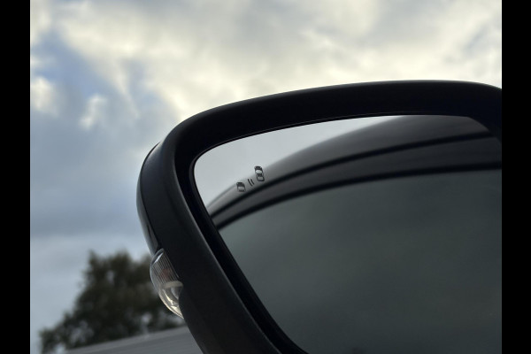 Ford Kuga 2.5 PHEV ST-Line X | 243pk | Driver Assistance Pack | Winterpack | Wegklapbare Trekhaak | Technology Pack | Agate Black Ford Kuga 2.5 PHEV ST-Line X | 243pk | Driver Assistance Pack | Winterpack | Wegklapbare Trekhaak | Technology Pack | Agate Black