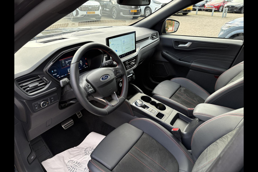 Ford Kuga 2.5 PHEV ST-Line X | 243pk | Driver Assistance Pack | Winterpack | Wegklapbare Trekhaak | Technology Pack | Agate Black Ford Kuga 2.5 PHEV ST-Line X | 243pk | Driver Assistance Pack | Winterpack | Wegklapbare Trekhaak | Technology Pack | Agate Black