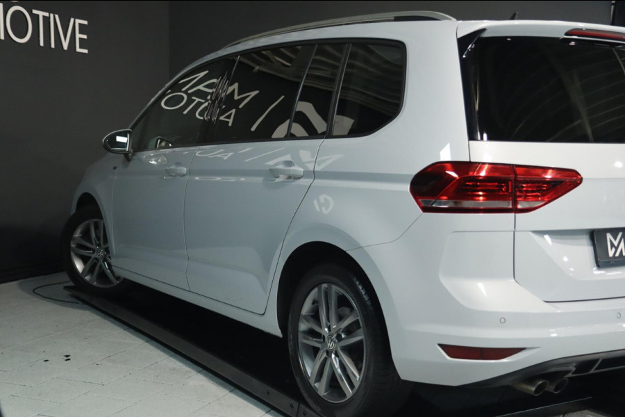 Volkswagen Touran 1.4 TSI 7p / PANODAK / ADAPT CRUISE / TREKHAAK ELEK / CAMERA Volkswagen Touran 1.4 TSI 7p / PANODAK / ADAPT CRUISE / TREKHAAK ELEK / CAMERA