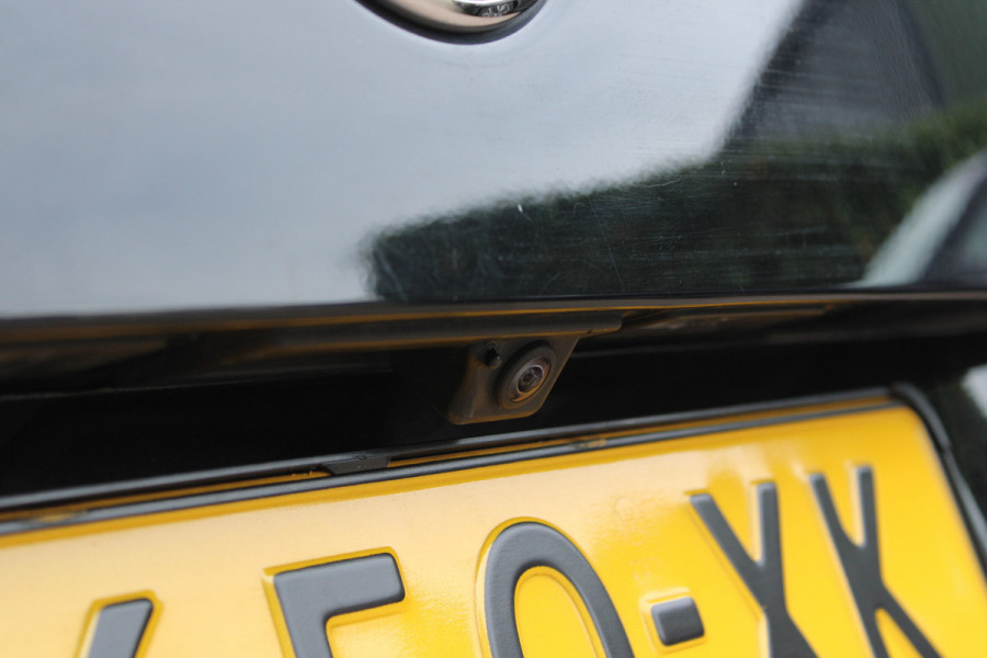 Volkswagen Tiguan Allspace 1.5 TSI R-Line 7p. | Panoramadak | Trekhaak | Navigatie | Adaptieve cruise Volkswagen Tiguan Allspace 1.5 TSI R-Line 7p. | Panoramadak | Trekhaak | Navigatie | Adaptieve cruise