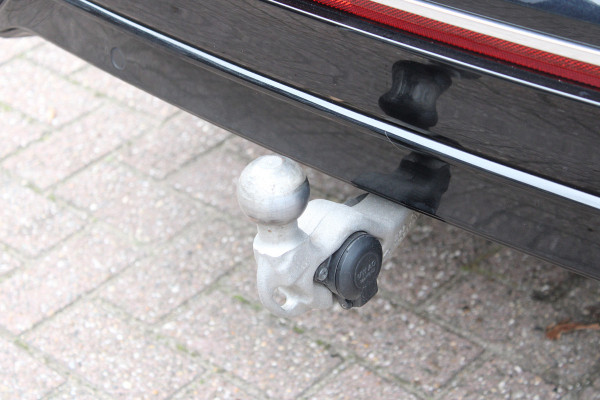 Volkswagen Tiguan Allspace 1.5 TSI R-Line 7p. | Panoramadak | Trekhaak | Navigatie | Adaptieve cruise Volkswagen Tiguan Allspace 1.5 TSI R-Line 7p. | Panoramadak | Trekhaak | Navigatie | Adaptieve cruise