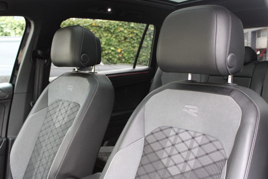 Volkswagen Tiguan Allspace 1.5 TSI R-Line 7p. | Panoramadak | Trekhaak | Navigatie | Adaptieve cruise Volkswagen Tiguan Allspace 1.5 TSI R-Line 7p. | Panoramadak | Trekhaak | Navigatie | Adaptieve cruise
