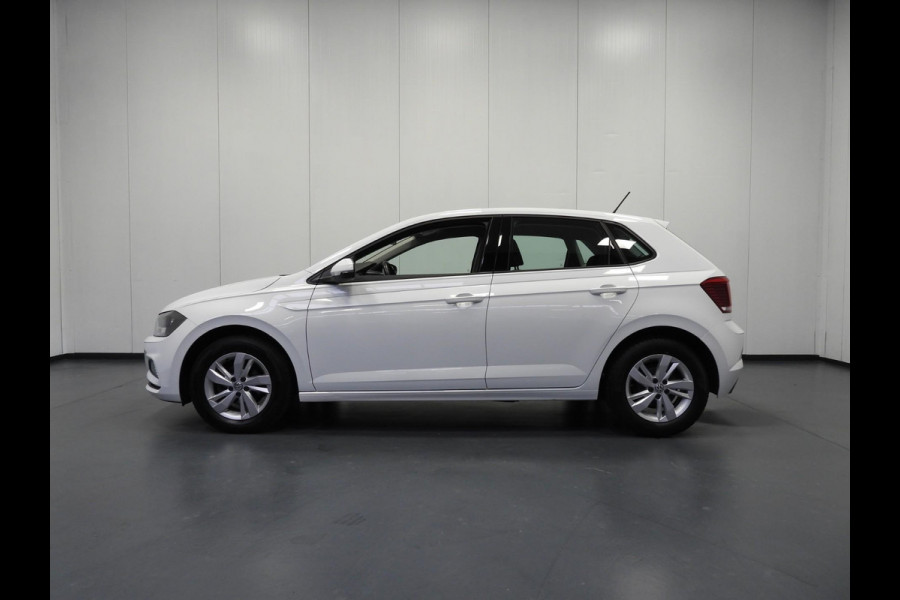 Volkswagen Polo 1.0 TSI Comfortline NAVI/AIRCO/ADAPT.CRUISE/15"LMV! Volkswagen Polo 1.0 TSI Comfortline NAVI/AIRCO/ADAPT.CRUISE/15"LMV!