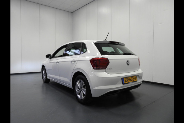 Volkswagen Polo 1.0 TSI Comfortline NAVI/AIRCO/ADAPT.CRUISE/15"LMV! Volkswagen Polo 1.0 TSI Comfortline NAVI/AIRCO/ADAPT.CRUISE/15"LMV!