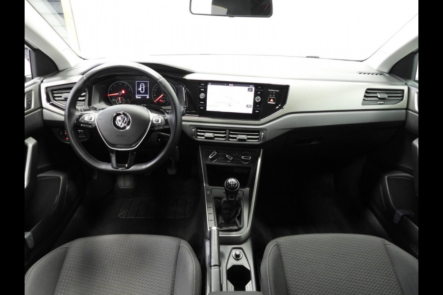 Volkswagen Polo 1.0 TSI Comfortline NAVI/AIRCO/ADAPT.CRUISE/15"LMV! Volkswagen Polo 1.0 TSI Comfortline NAVI/AIRCO/ADAPT.CRUISE/15"LMV!