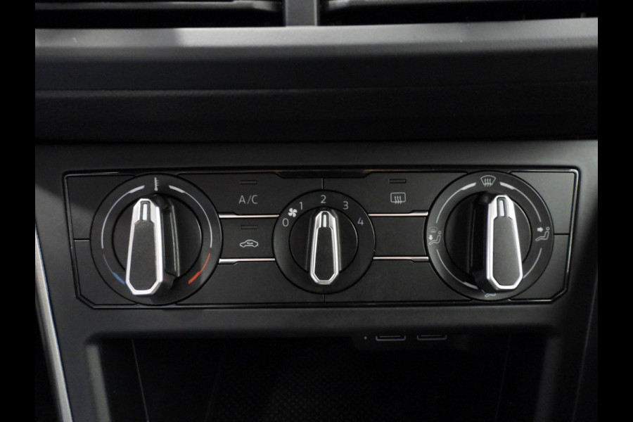 Volkswagen Polo 1.0 TSI Comfortline NAVI/AIRCO/ADAPT.CRUISE/15"LMV! Volkswagen Polo 1.0 TSI Comfortline NAVI/AIRCO/ADAPT.CRUISE/15"LMV!