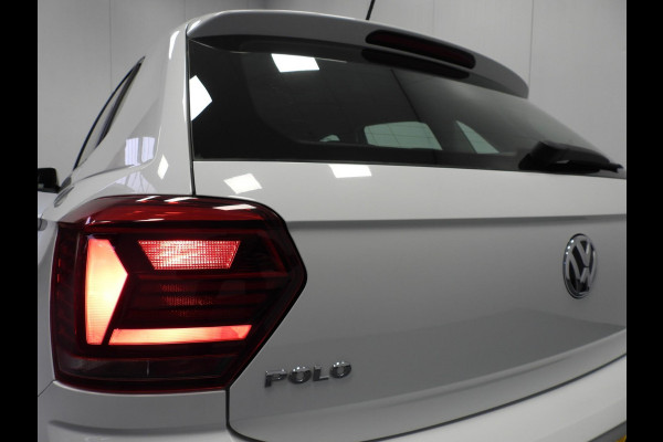 Volkswagen Polo 1.0 TSI Comfortline NAVI/AIRCO/ADAPT.CRUISE/15"LMV! Volkswagen Polo 1.0 TSI Comfortline NAVI/AIRCO/ADAPT.CRUISE/15"LMV!