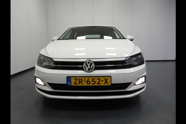 Volkswagen Polo 1.0 TSI Comfortline NAVI/AIRCO/ADAPT.CRUISE/15"LMV! Volkswagen Polo 1.0 TSI Comfortline NAVI/AIRCO/ADAPT.CRUISE/15"LMV!