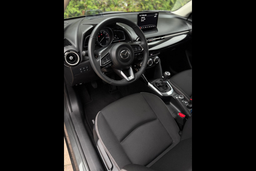 Mazda 2 1.5 e-SkyActiv-G 90 Exclusive-Line Camera CarPlay Mazda 2 1.5 e-SkyActiv-G 90 Exclusive-Line Camera CarPlay