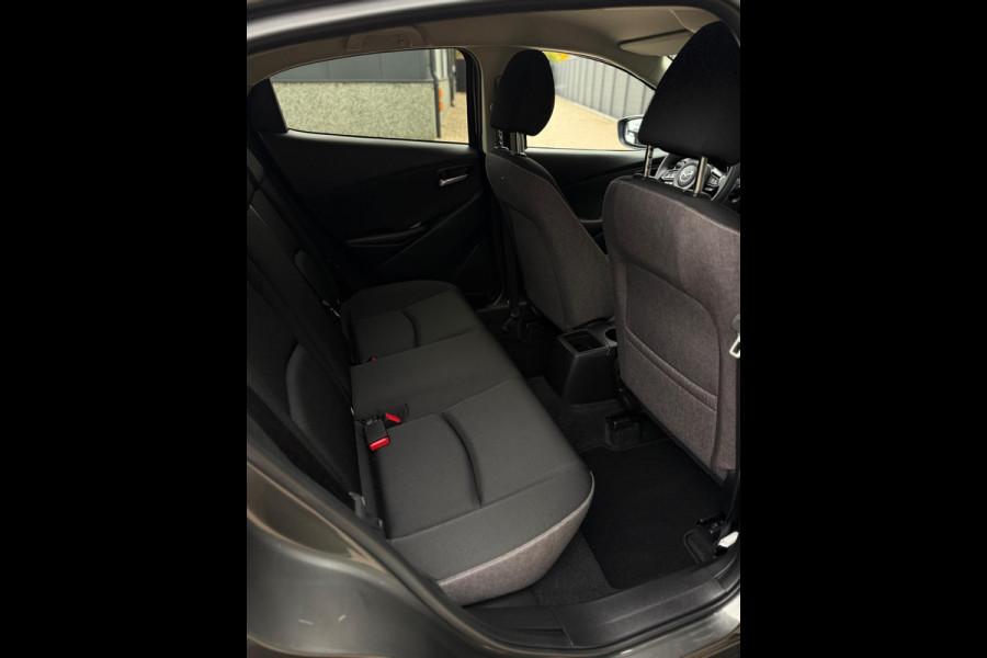 Mazda 2 1.5 e-SkyActiv-G 90 Exclusive-Line Camera CarPlay Mazda 2 1.5 e-SkyActiv-G 90 Exclusive-Line Camera CarPlay