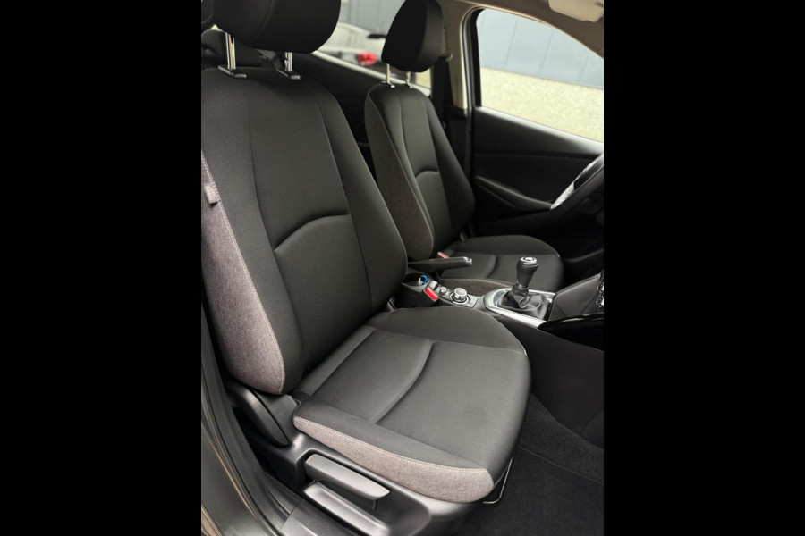 Mazda 2 1.5 e-SkyActiv-G 90 Exclusive-Line Camera CarPlay Mazda 2 1.5 e-SkyActiv-G 90 Exclusive-Line Camera CarPlay