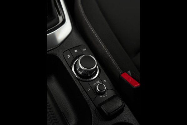 Mazda 2 1.5 e-SkyActiv-G 90 Exclusive-Line Camera CarPlay Mazda 2 1.5 e-SkyActiv-G 90 Exclusive-Line Camera CarPlay