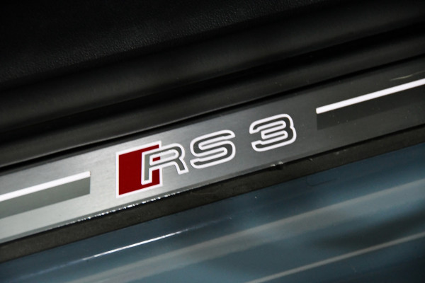 Audi A3 Sportback 2.5 TFSI RS 3 quattro Pano/Sfeer/Matrix/Keyless