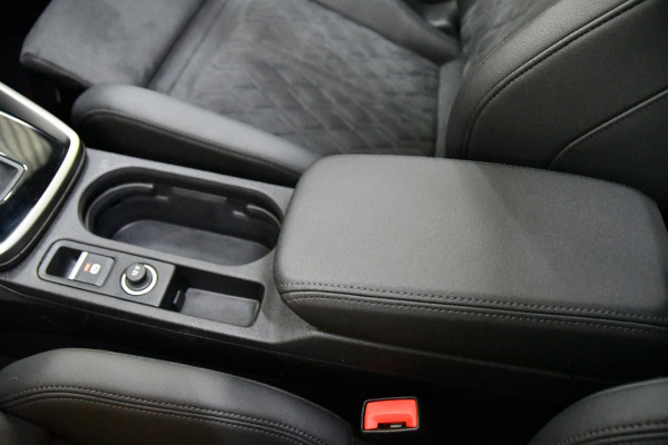 Audi A3 Sportback 2.5 TFSI RS 3 quattro Pano/Sfeer/Matrix/Keyless