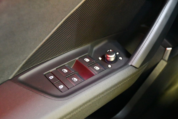 Audi A3 Sportback 2.5 TFSI RS 3 quattro Pano/Sfeer/Matrix/Keyless