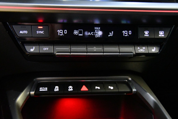 Audi A3 Sportback 2.5 TFSI RS 3 quattro Pano/Sfeer/Matrix/Keyless