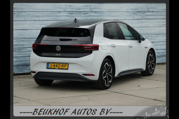 Volkswagen ID.3 First Plus 58 kWh Carplay Cruise Soh 91.8% Volkswagen ID.3 First Plus 58 kWh Carplay Cruise Soh 91.8%