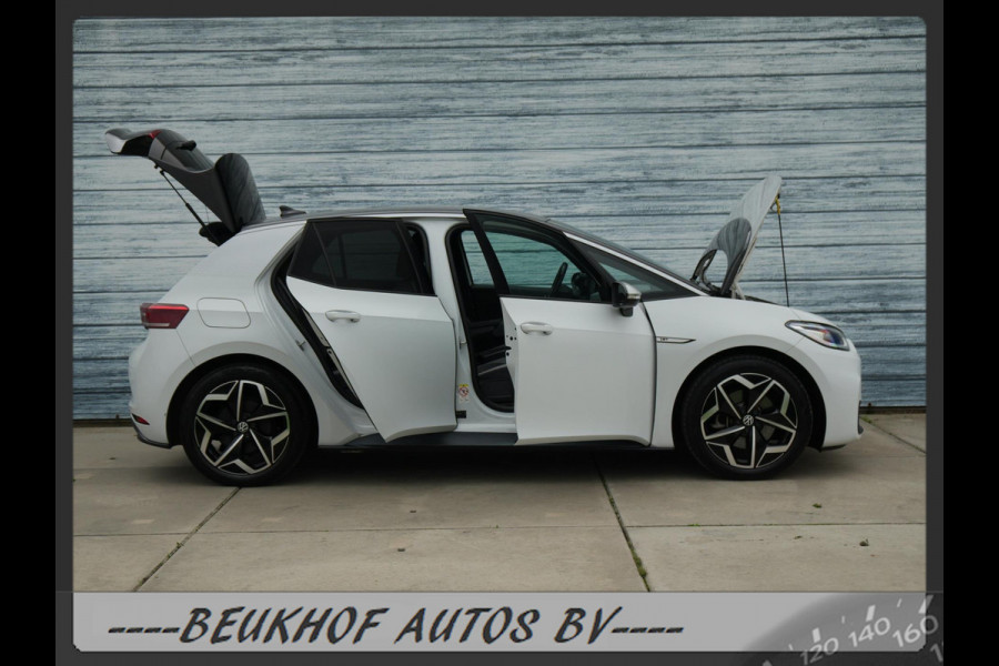 Volkswagen ID.3 First Plus 58 kWh Carplay Cruise Soh 91.8% Volkswagen ID.3 First Plus 58 kWh Carplay Cruise Soh 91.8%