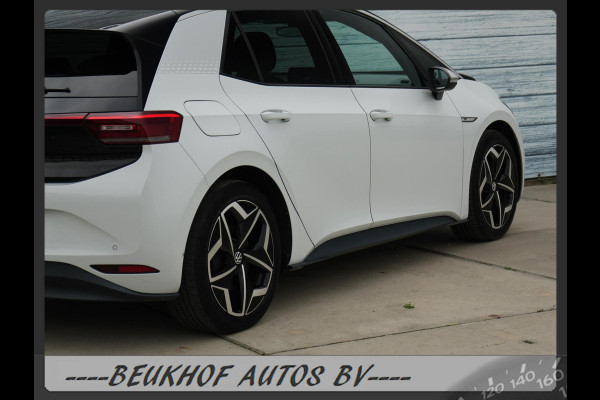 Volkswagen ID.3 First Plus 58 kWh Carplay Cruise Soh 91.8% Volkswagen ID.3 First Plus 58 kWh Carplay Cruise Soh 91.8%