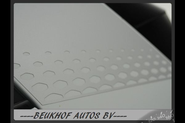 Volkswagen ID.3 First Plus 58 kWh Carplay Cruise Soh 91.8% Volkswagen ID.3 First Plus 58 kWh Carplay Cruise Soh 91.8%