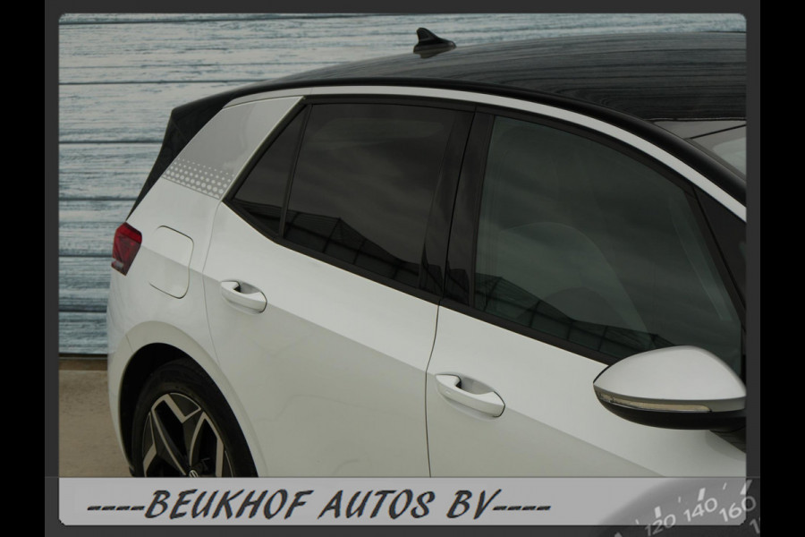 Volkswagen ID.3 First Plus 58 kWh Carplay Cruise Soh 91.8% Volkswagen ID.3 First Plus 58 kWh Carplay Cruise Soh 91.8%