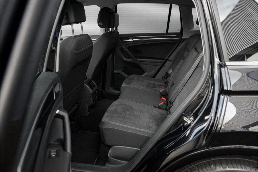Volkswagen Tiguan 1.5 TSI Life Elegance ACC Winter Pack Suzuka 19" Trekhaak Volkswagen Tiguan 1.5 TSI Life Elegance ACC Winter Pack Suzuka 19" Trekhaak