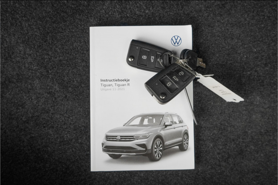 Volkswagen Tiguan 1.5 TSI Life Elegance ACC Winter Pack Suzuka 19" Trekhaak Volkswagen Tiguan 1.5 TSI Life Elegance ACC Winter Pack Suzuka 19" Trekhaak