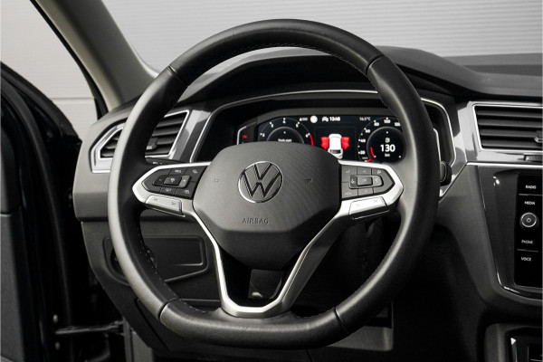 Volkswagen Tiguan 1.5 TSI Life Elegance ACC Winter Pack Suzuka 19" Trekhaak Volkswagen Tiguan 1.5 TSI Life Elegance ACC Winter Pack Suzuka 19" Trekhaak