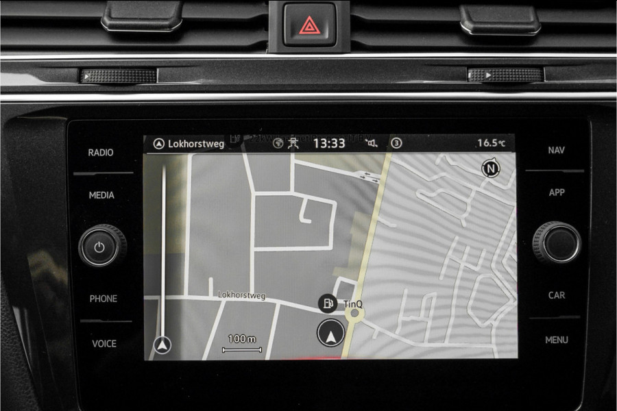 Volkswagen Tiguan 1.5 TSI Life Elegance ACC Winter Pack Suzuka 19" Trekhaak Volkswagen Tiguan 1.5 TSI Life Elegance ACC Winter Pack Suzuka 19" Trekhaak