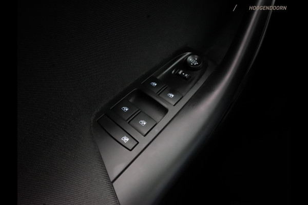 Opel Astra 1.2 Edition Sport 130pk (APPLE CARPLAY,LED,CAMERA,PARKEERSENSOREN,CRUISE,LM-VELGEN,SPORTSTOELEN,NIEUWE APK,TOPCONDITIE) Opel Astra 1.2 Edition Sport 130pk (APPLE CARPLAY,LED,CAMERA,PARKEERSENSOREN,CRUISE,LM-VELGEN,SPORTSTOELEN,NIEUWE APK,TOPCONDITIE)