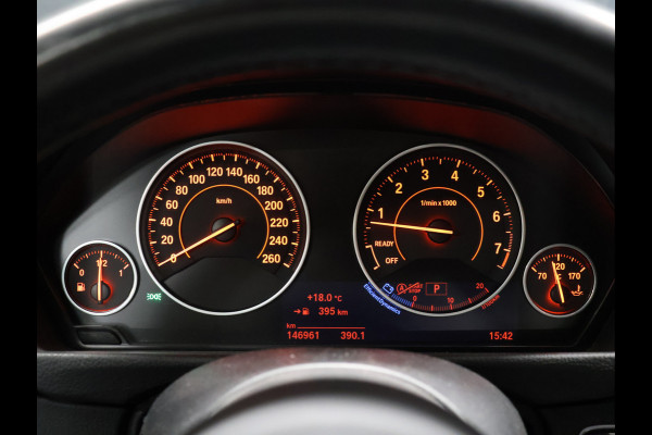 BMW 3-serie 330i Centennial Executive M Sport [GROOT NAVIGATIE, TREKHAAK, ALCANTARA SPORTSTOELEN, SPORTSTUUR, PDC V+A, BLUETOOTH, CLIMATE CONTROL, NIEUWSTAAT]