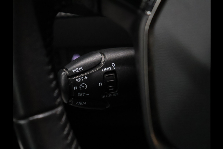 Peugeot 208 1.2 PureTech Active [CRUISE CONTROL, APPLE CARPLAY, ANDROID AUTO, AIRCONDITIONING, NAVIGATIE, NIEUWSTAAT]