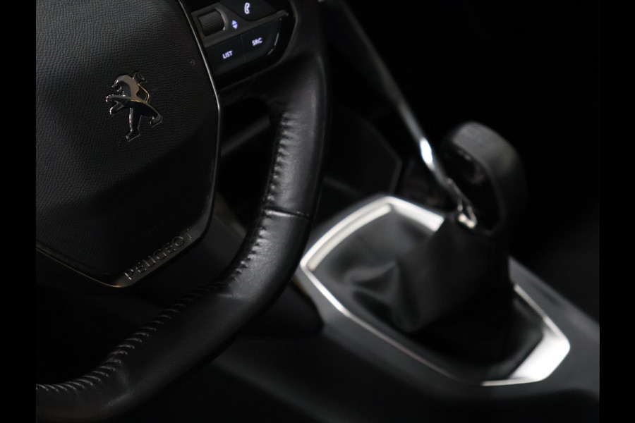 Peugeot 208 1.2 PureTech Active [CRUISE CONTROL, APPLE CARPLAY, ANDROID AUTO, AIRCONDITIONING, NAVIGATIE, NIEUWSTAAT]